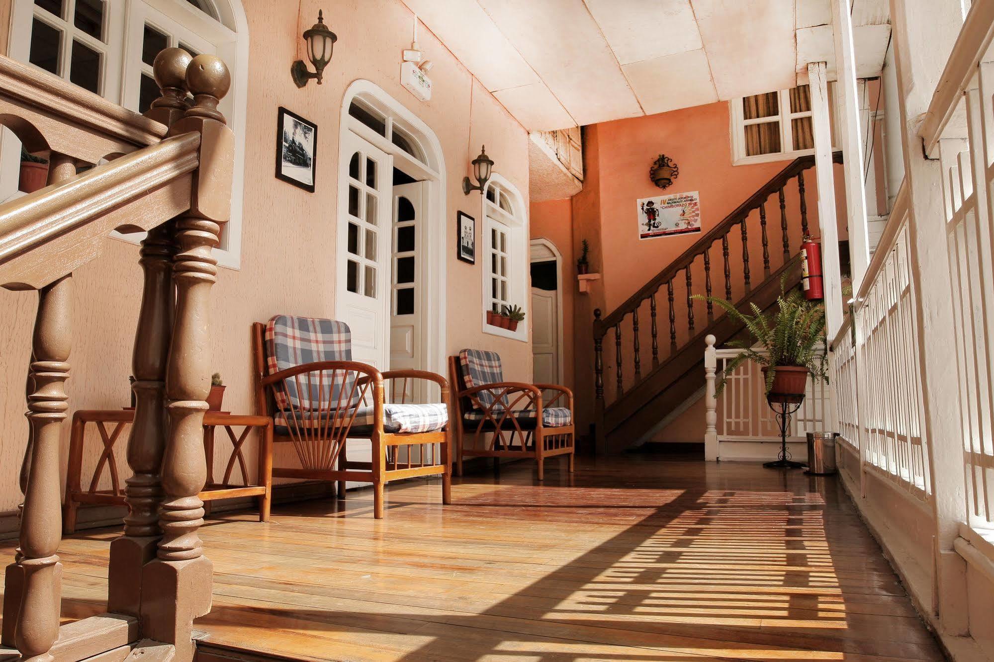 Hotel Europa Alausí Dış mekan fotoğraf